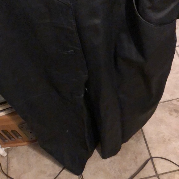 Vintage long leather coat. - Picture 2 of 9